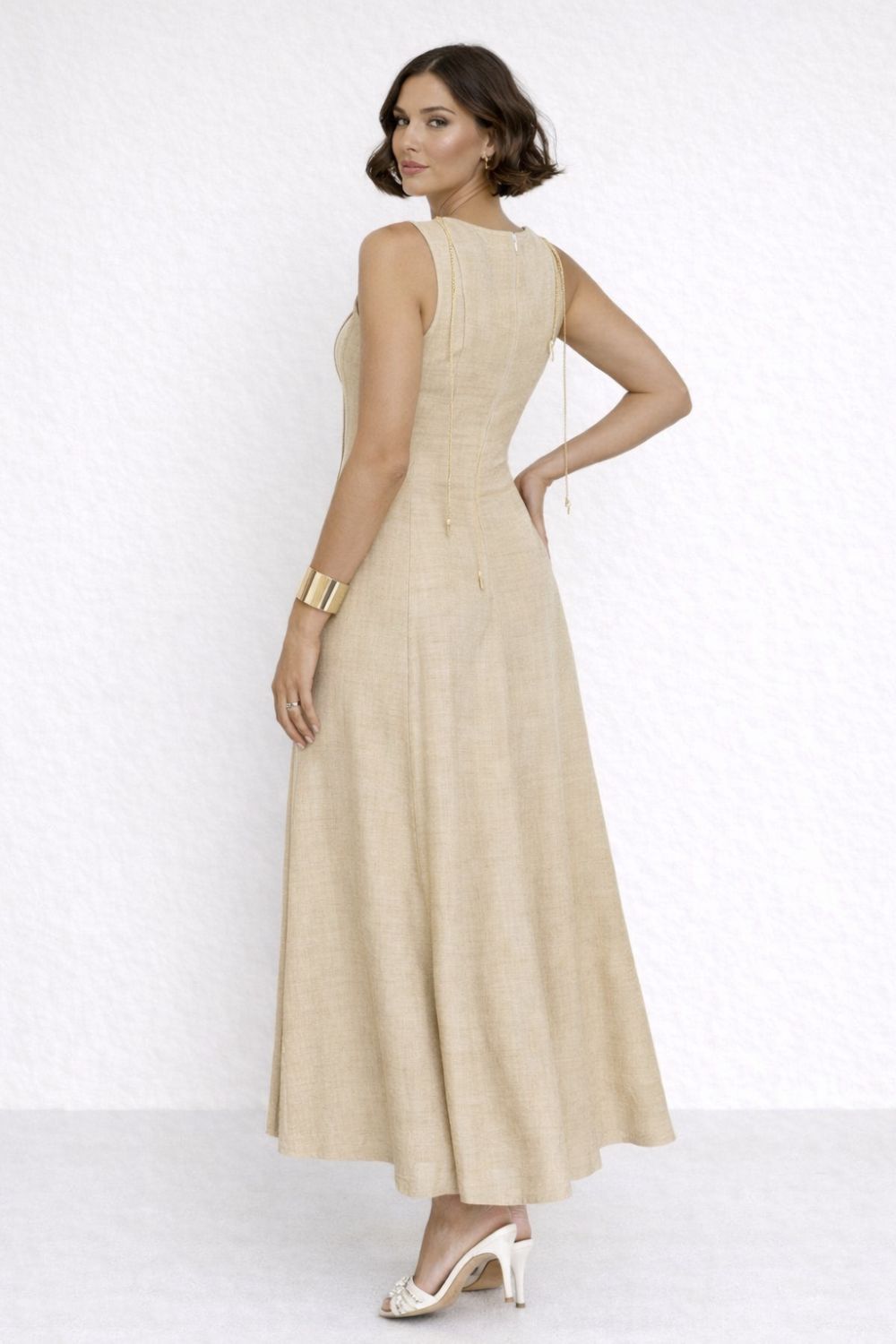 Robe longue femme en lin sans manches taille cintrée coupe évasée