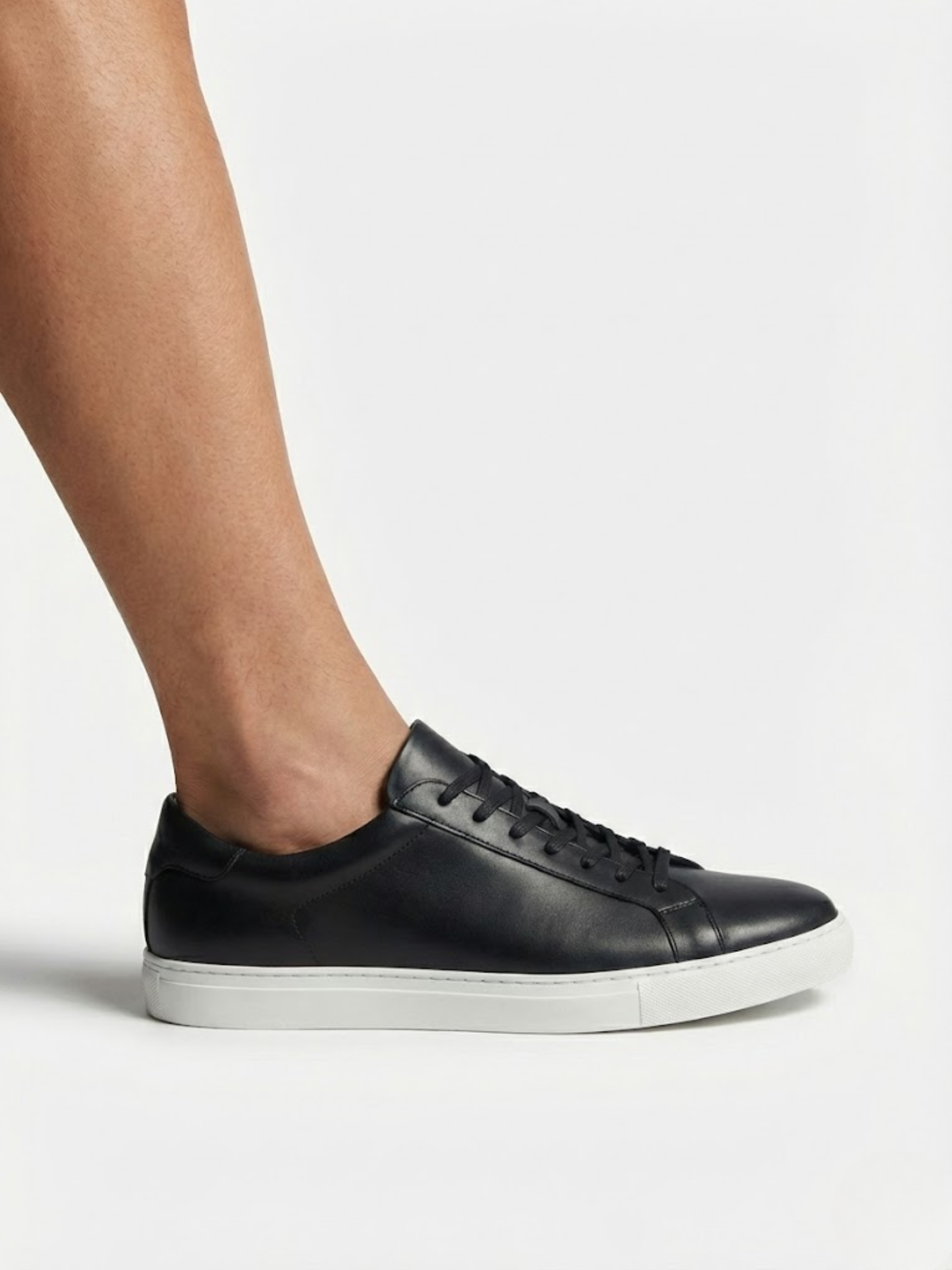 Sneakers Homme en Cuir Lisse à Semelle Blanche