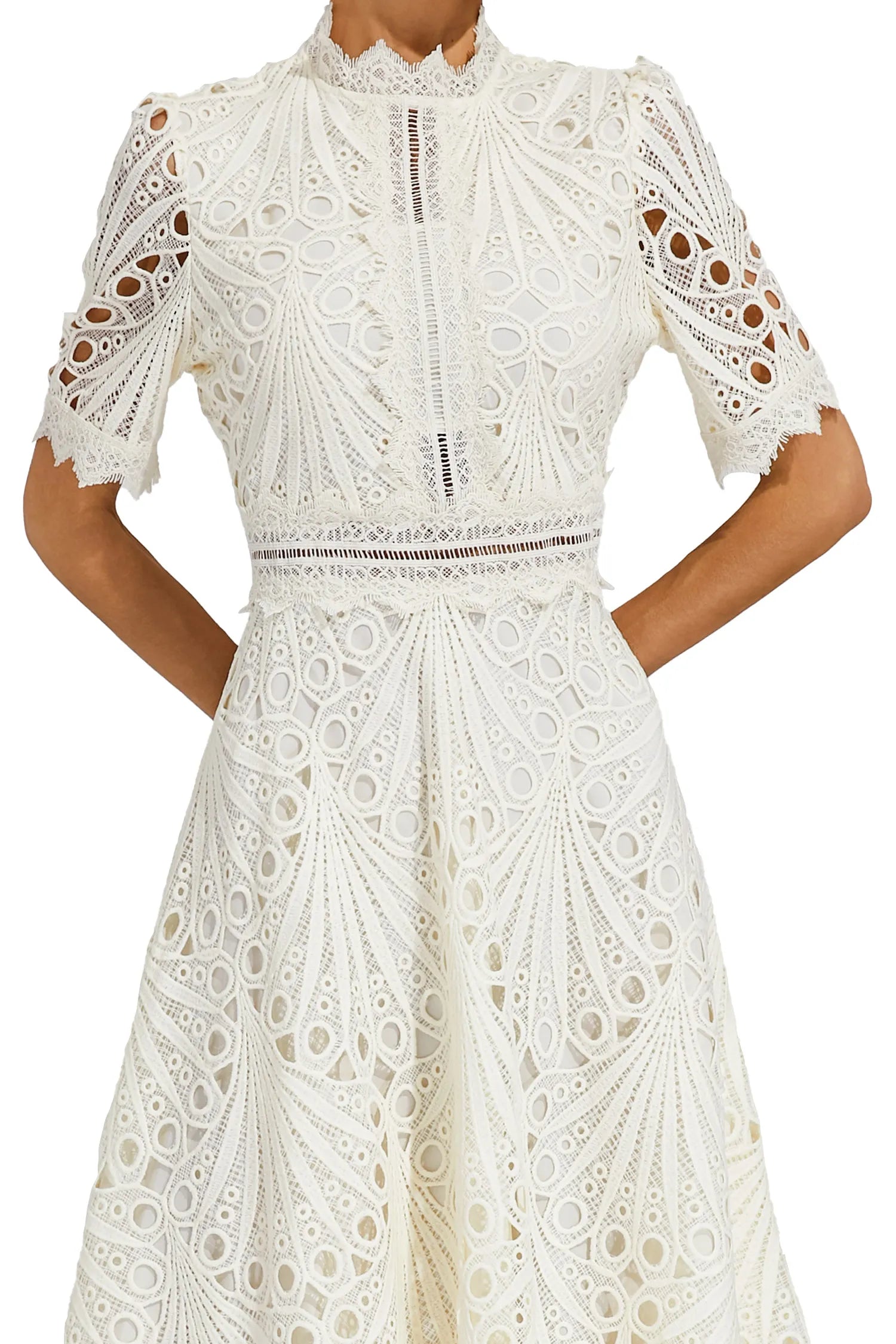 Robe midi dentelle femme manches courtes col montant coupe évasée élégante