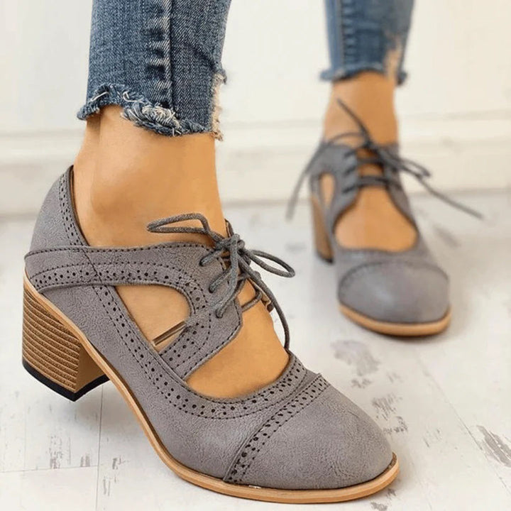 Escarpins femme talon bloc lacets bout rond vintage