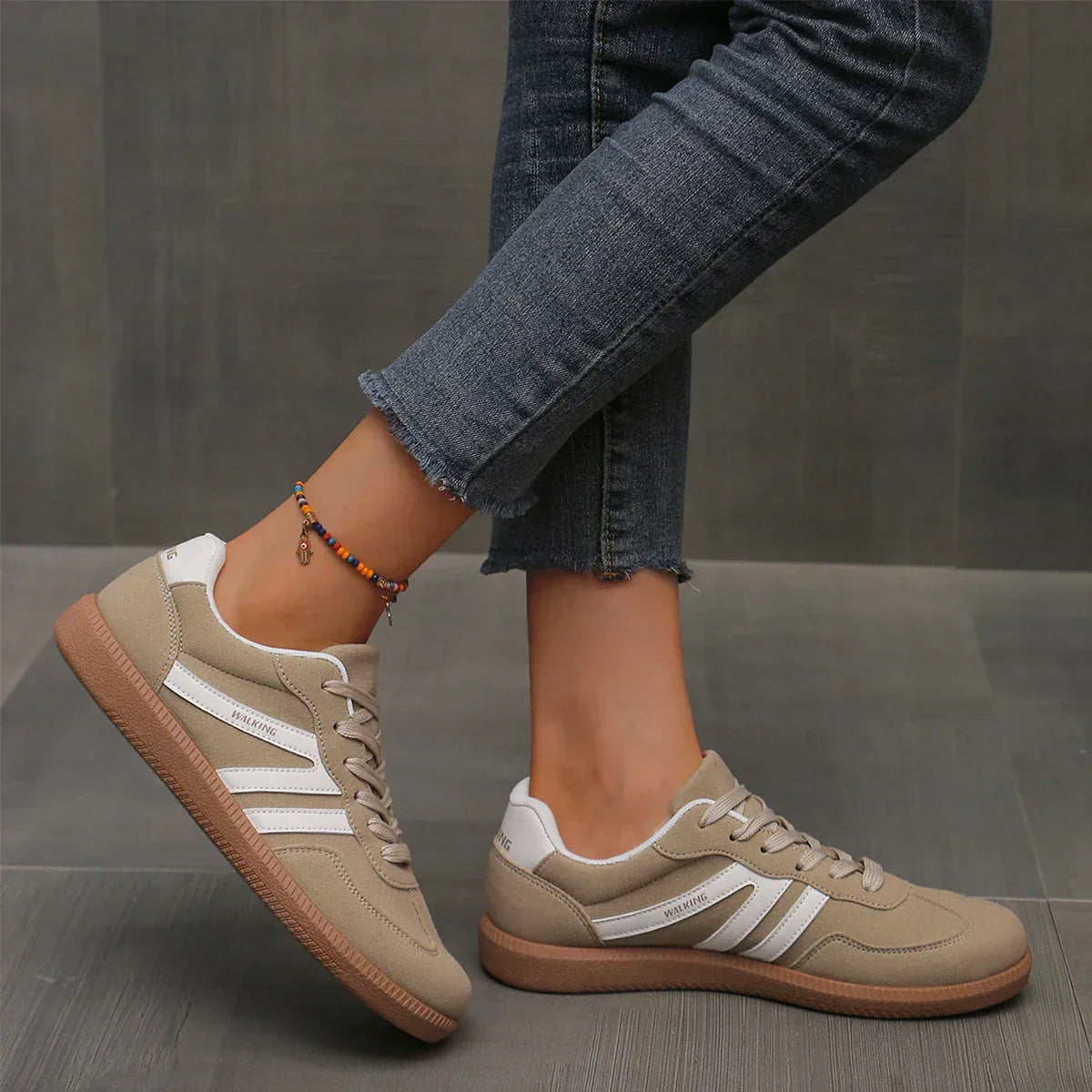 Baskets femme lacets semelle plate sneakers casual confort marche quotidienne