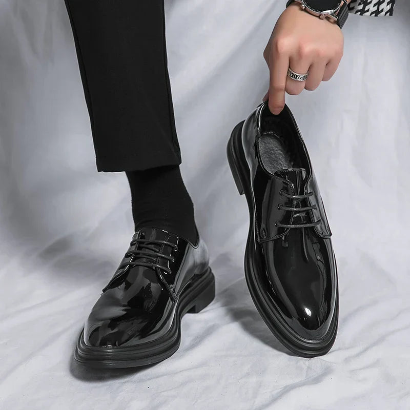 Chaussures derby homme verni lacets élégantes style formel