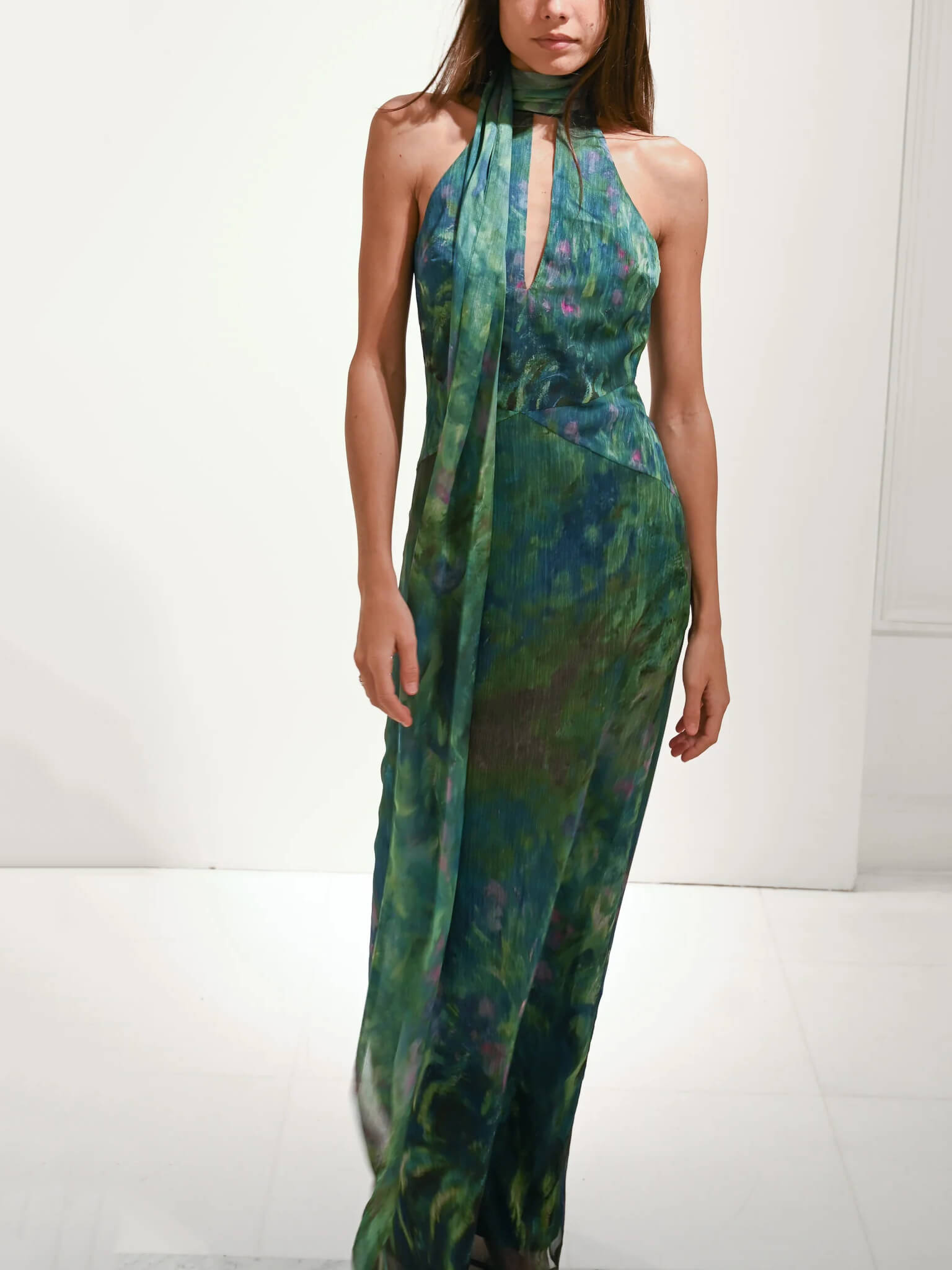 Robe longue femme col halter sans manches coupe ajustée imprimé floral