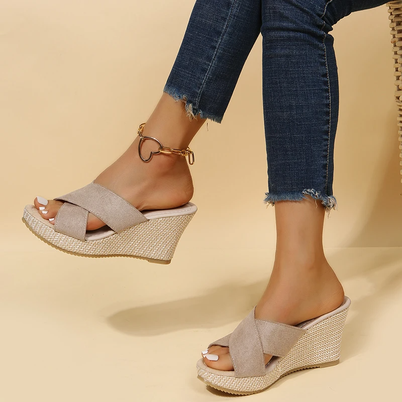 Sandales compensées femme mule bride croisée plateforme confort été