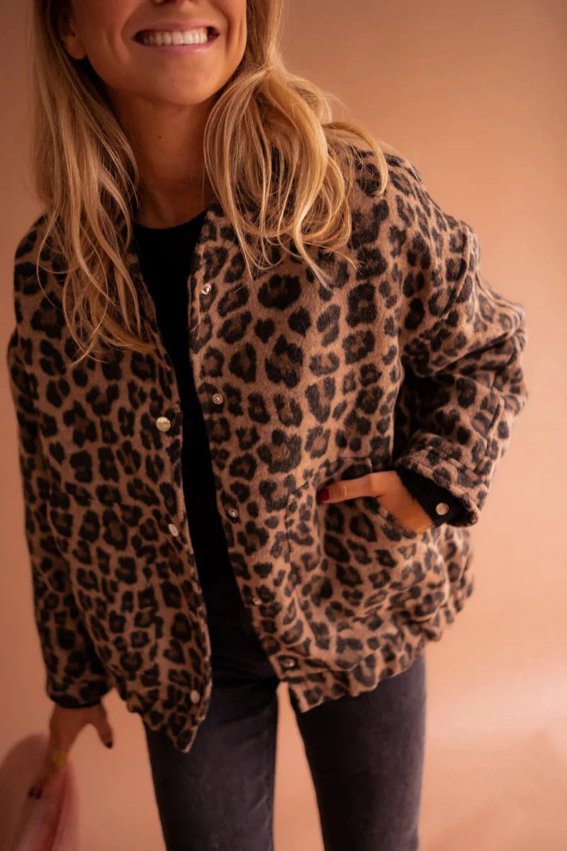 Veste bomber femme imprimé léopard manches longues boutonnée pression coupe ample