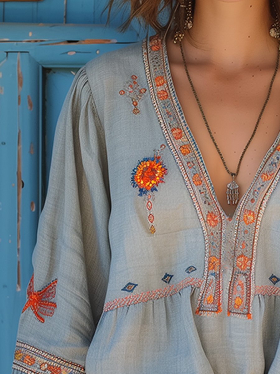 Blouse femme bohème brodée col V manches longues style hippie chic fluide