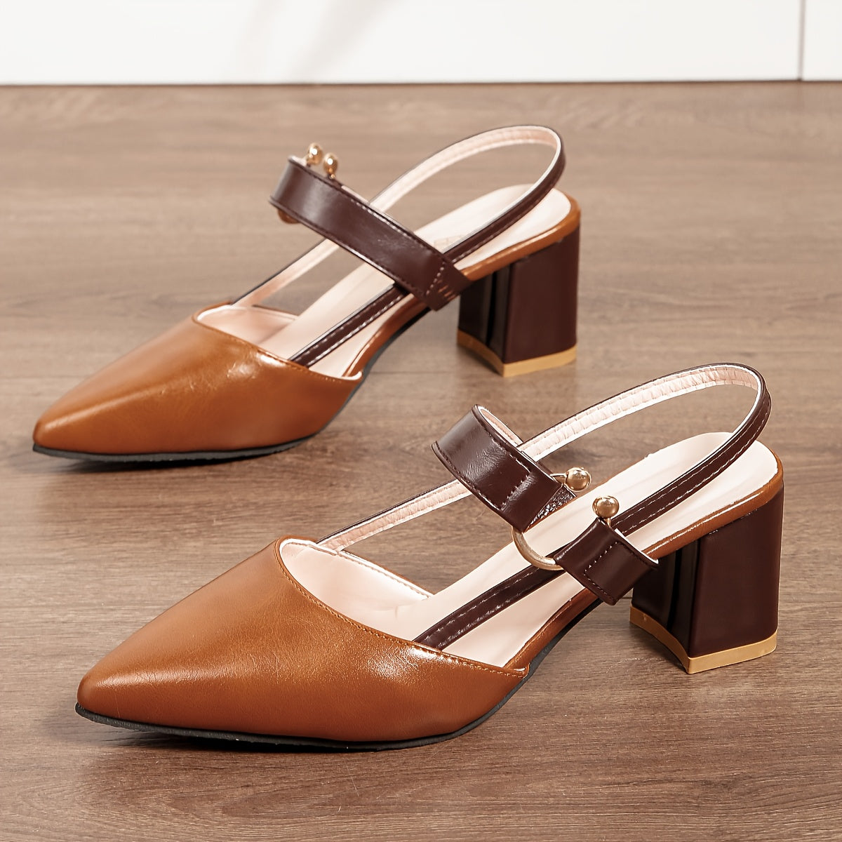 Escarpins femme slingback à talon bloc bout pointu bride arrière