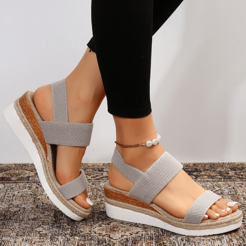 Sandales compensées femme à brides croisées semelle plateforme corde
