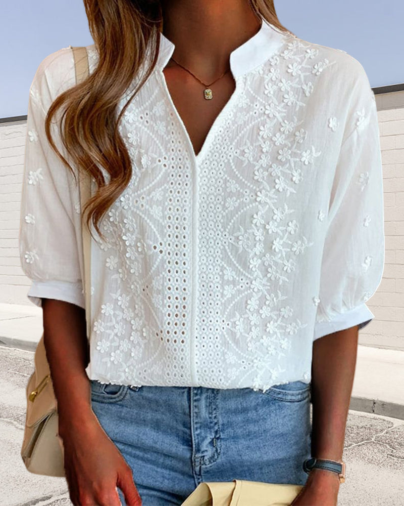 Blouse femme brodée col V manches bouffantes style bohème chic en coton mélangé
