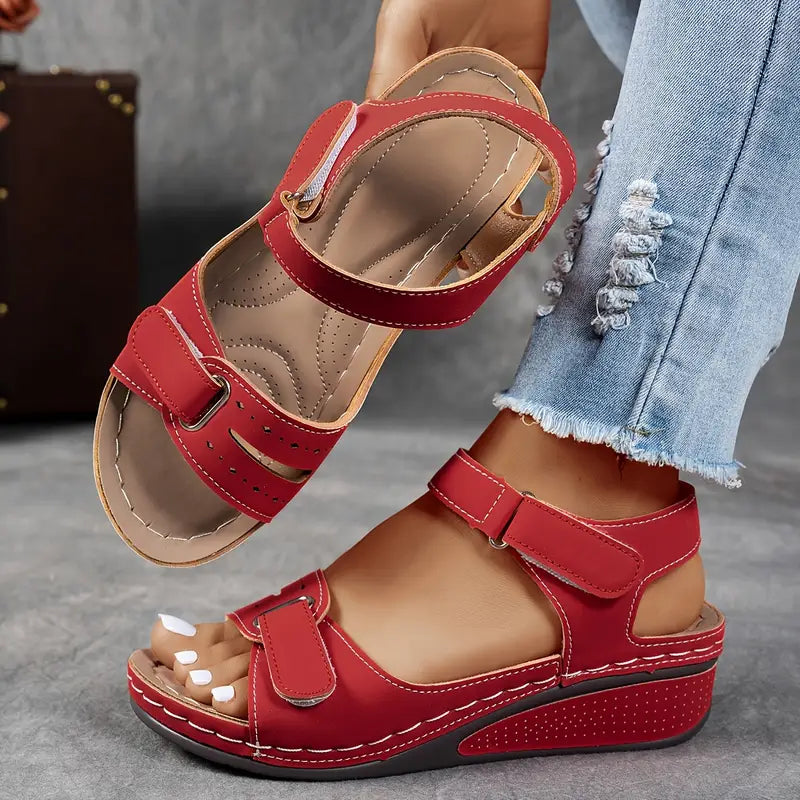 Sandales femme compensées confort brides réglables semelle ergonomique été