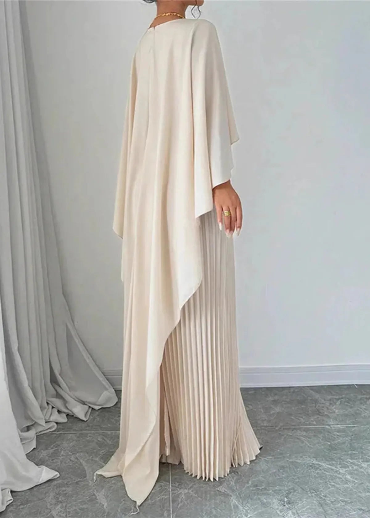 Robe longue femme plissée cape fluide manches chauve-souris élégante soirée