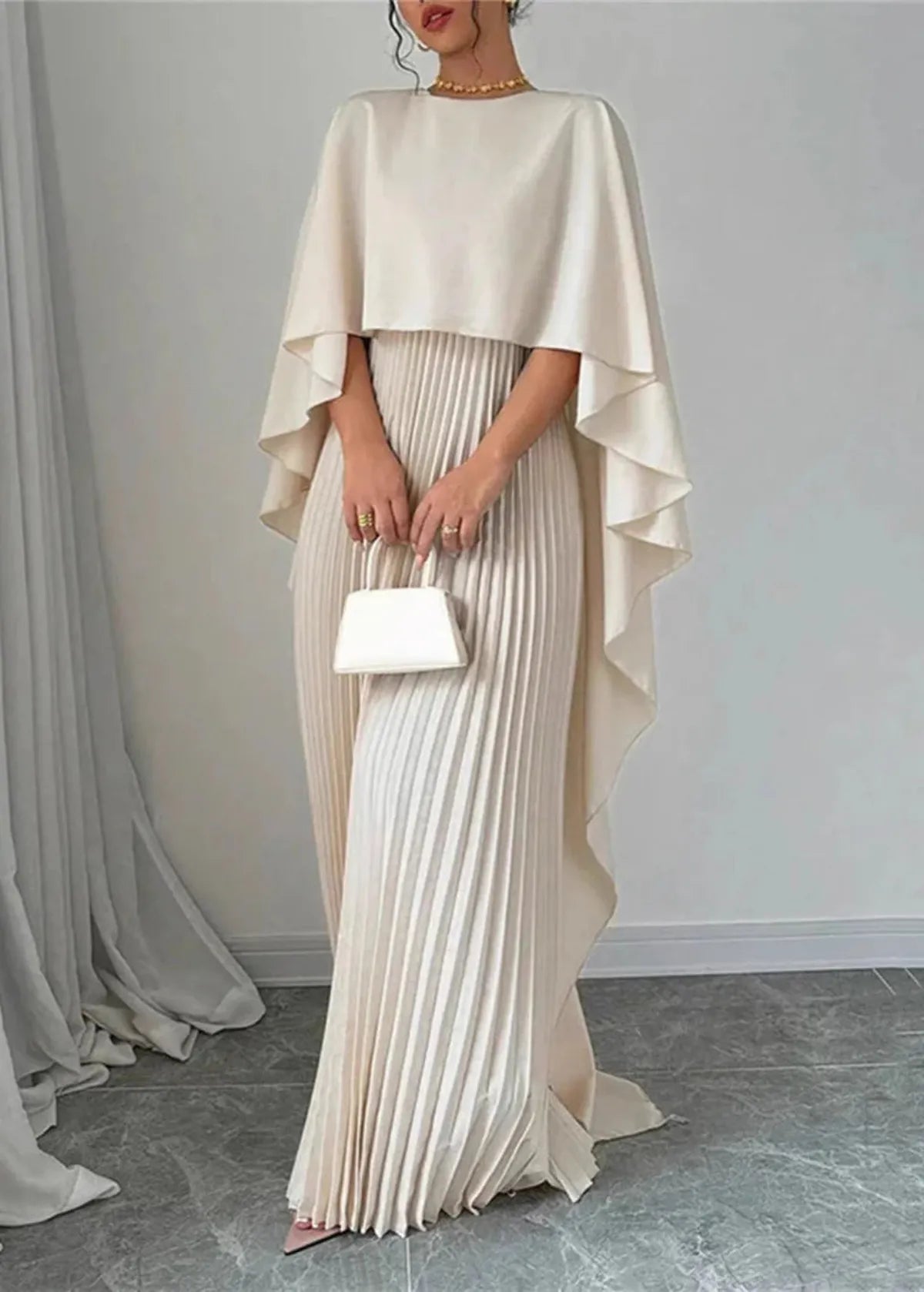 Robe longue femme plissée cape fluide manches chauve-souris élégante soirée