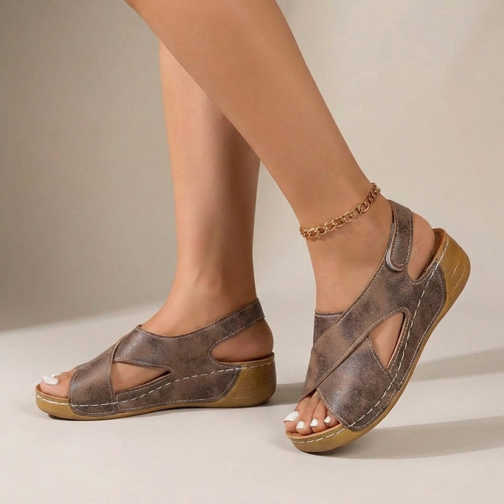 Sandales femme compensées bride arrière brides croisées semelle confort