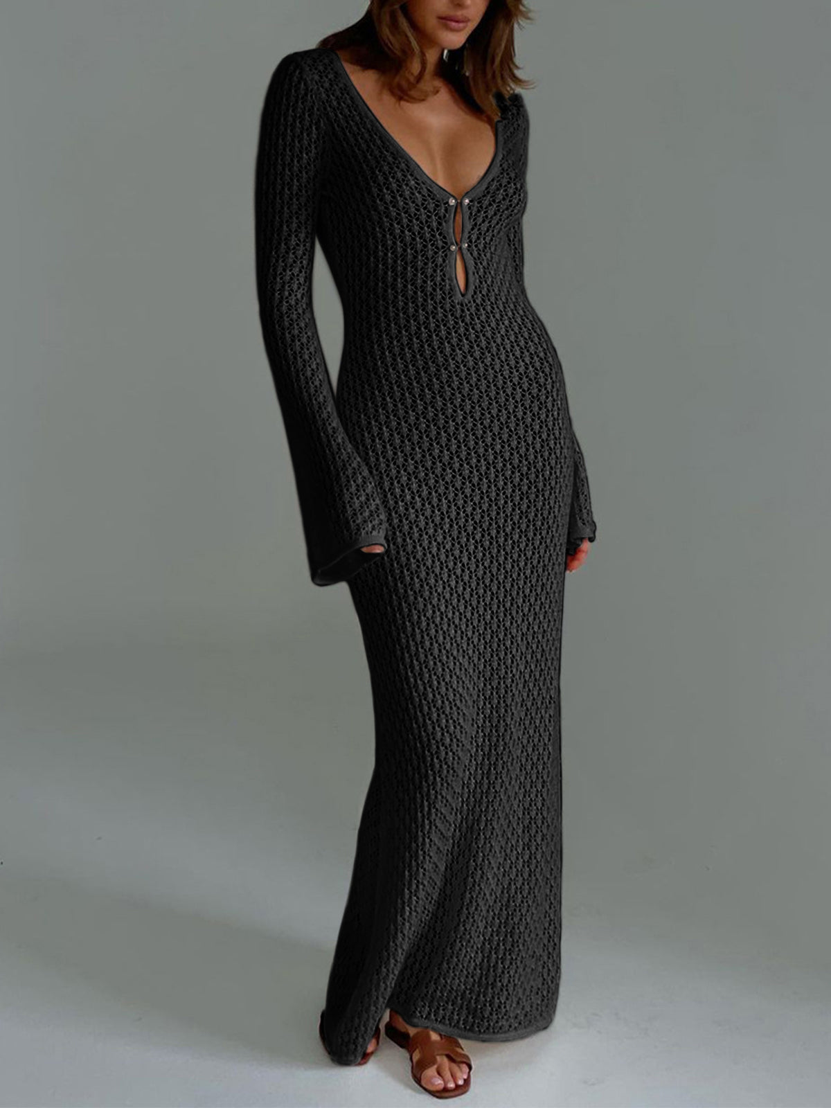 Robe de plage longue crochet manches longues col V coupe ajustée ajourée
