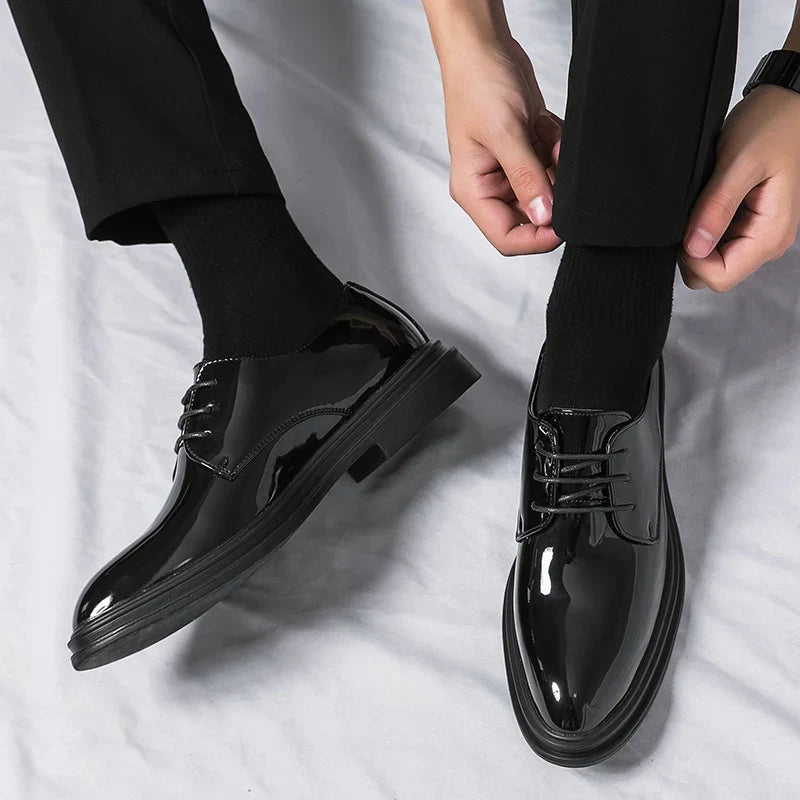 Chaussures derby homme verni lacets élégantes style formel