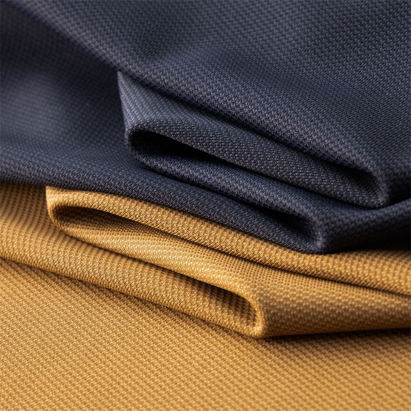 Ensemble homme polo manches courtes et pantalon coupe droite style décontracté