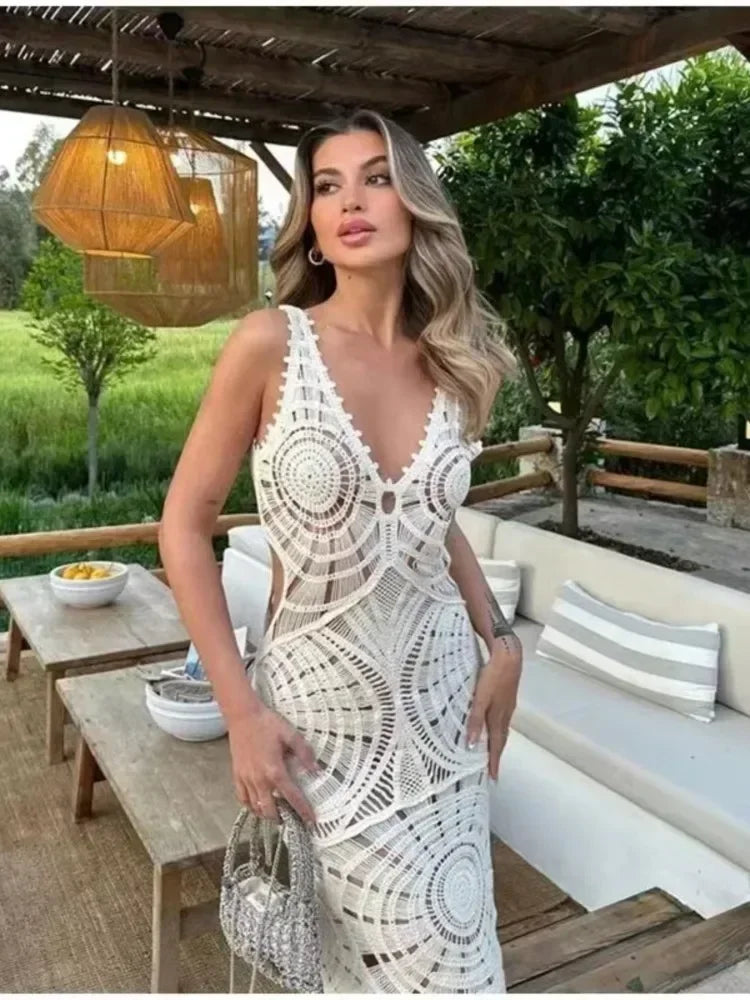 Robe longue femme en crochet col V sans manches coupe moulante bohème