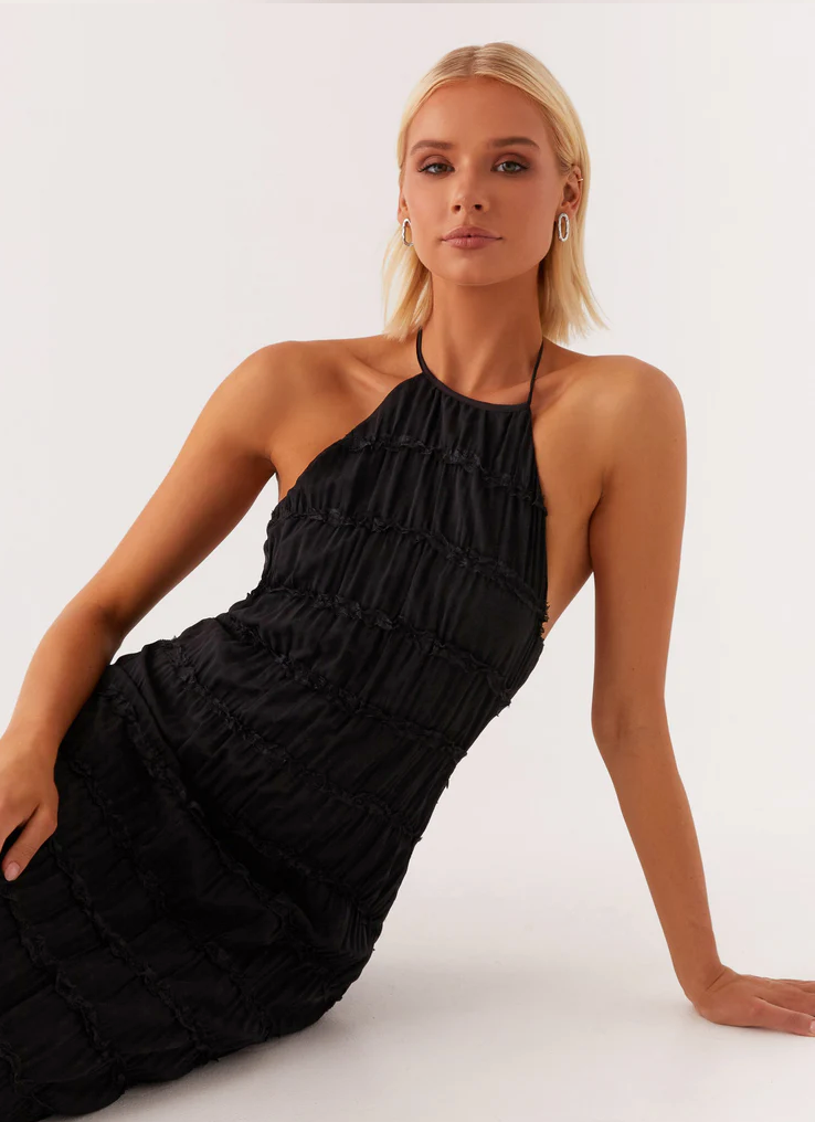 Robe invitée mariage longue dos nu col halter élégante femme