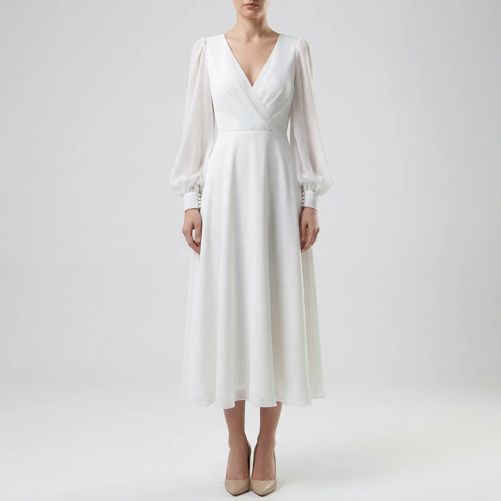 Robe de mariée midi col V manches longues évasée