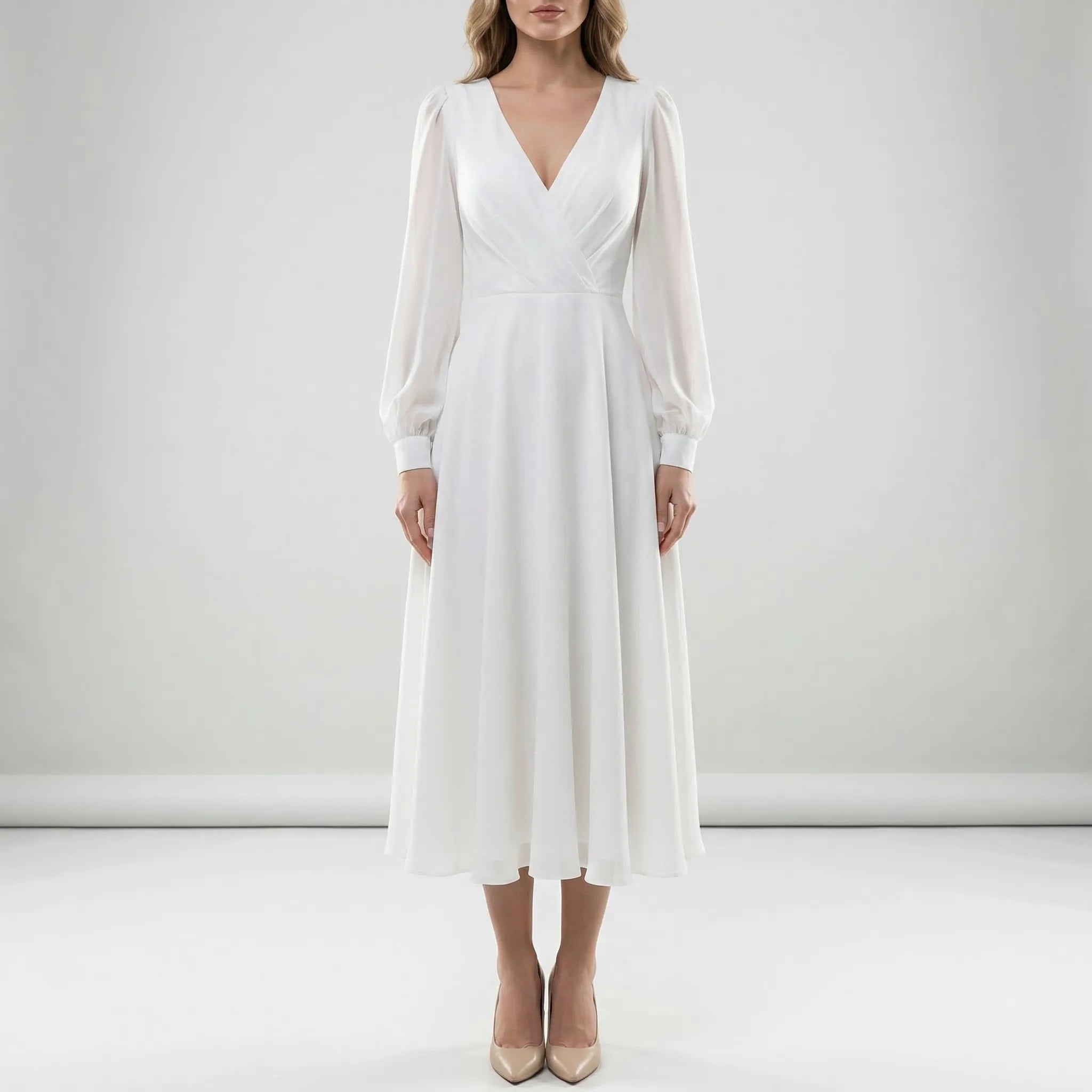 Robe de mariée midi col V manches longues évasée