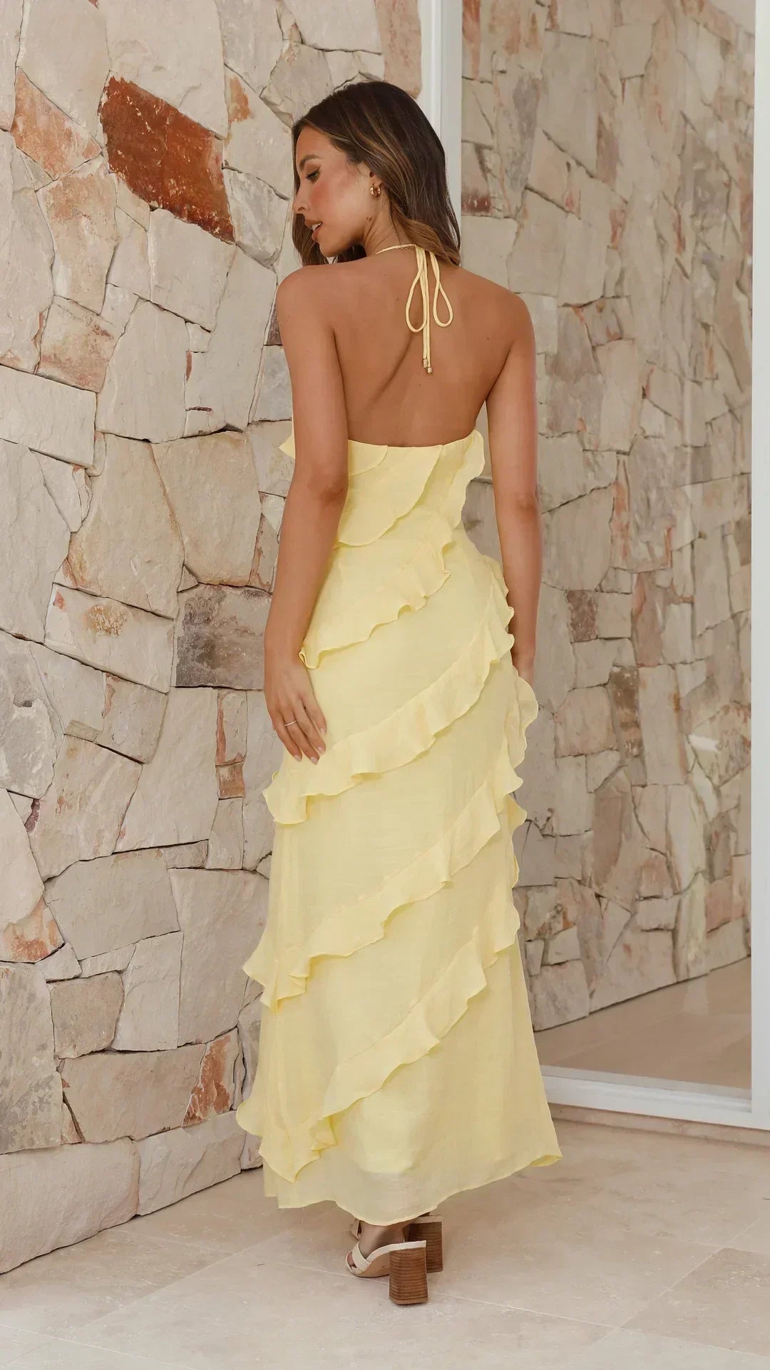 Robe longue femme volantée col halter invitée mariage fluide été