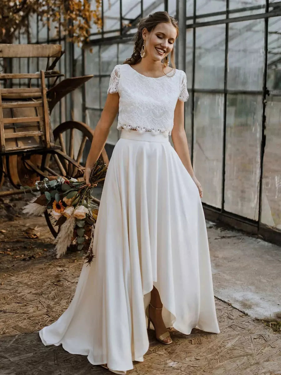 Robe de mariée deux pièces dentelle top court jupe longue fluide