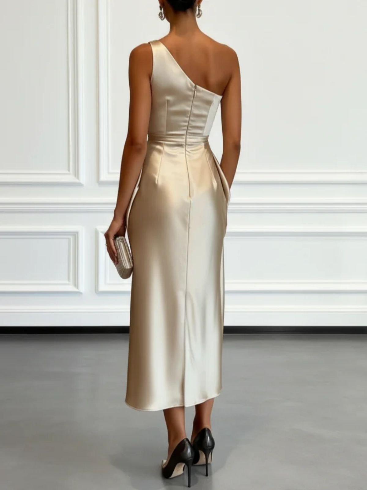 Robe satin midi une épaule drapée soirée