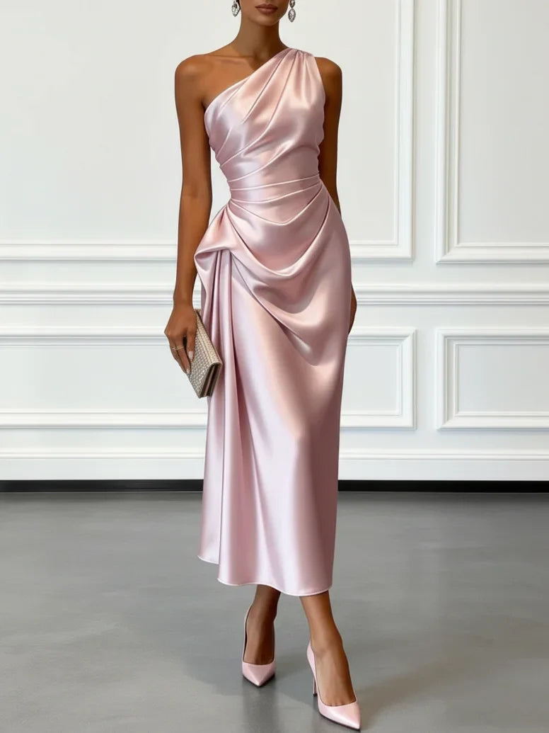 Robe satin midi une épaule drapée soirée