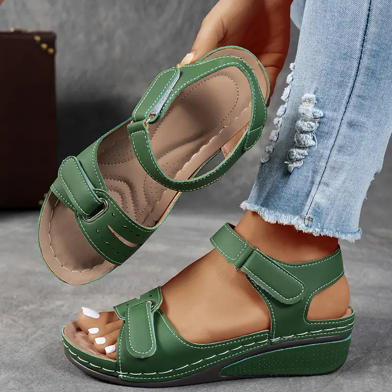Sandales femme compensées confort brides réglables semelle ergonomique été
