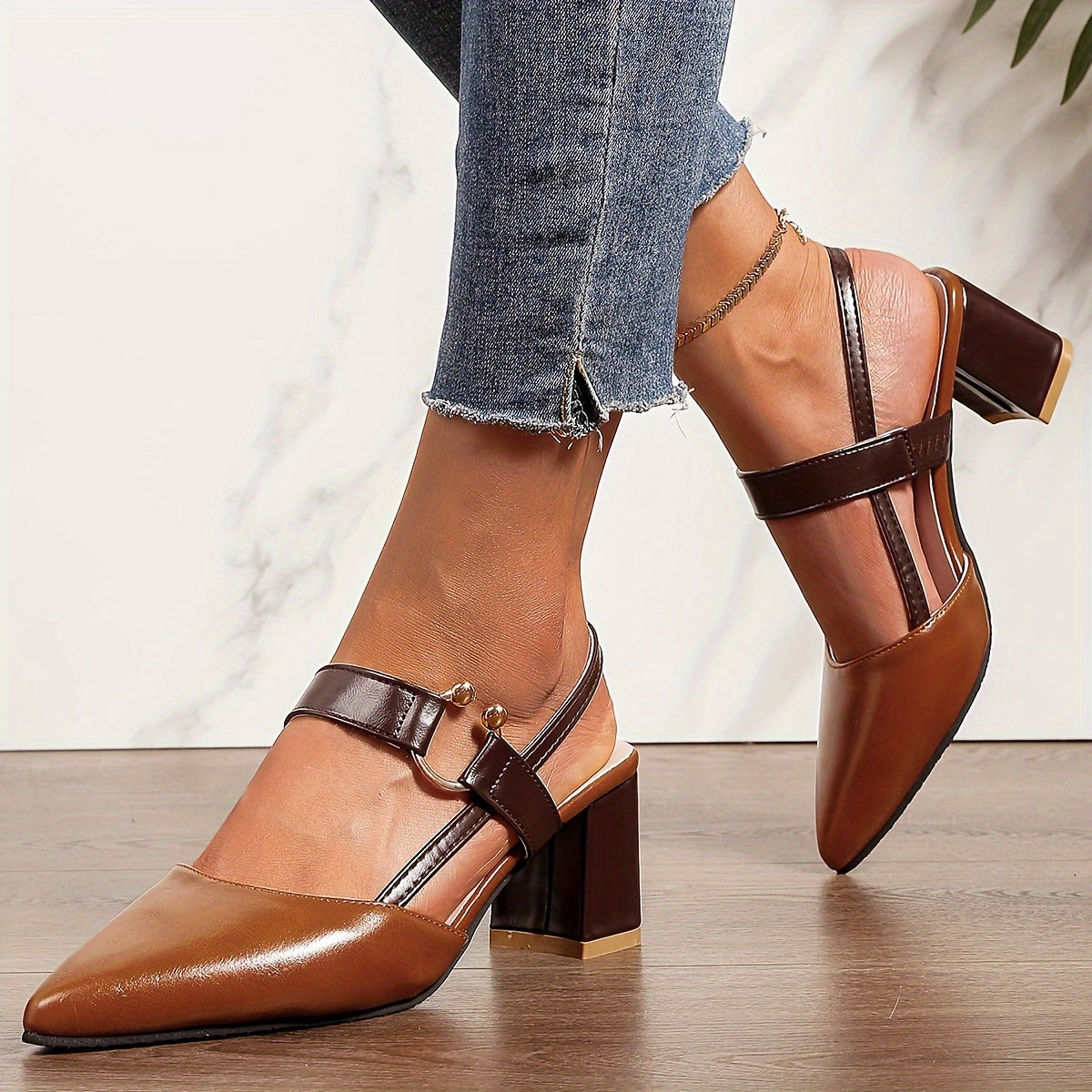 Escarpins femme slingback à talon bloc bout pointu bride arrière