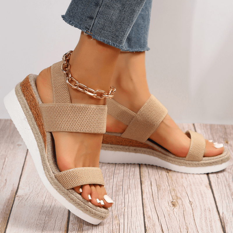 Sandales compensées femme à brides croisées semelle plateforme corde